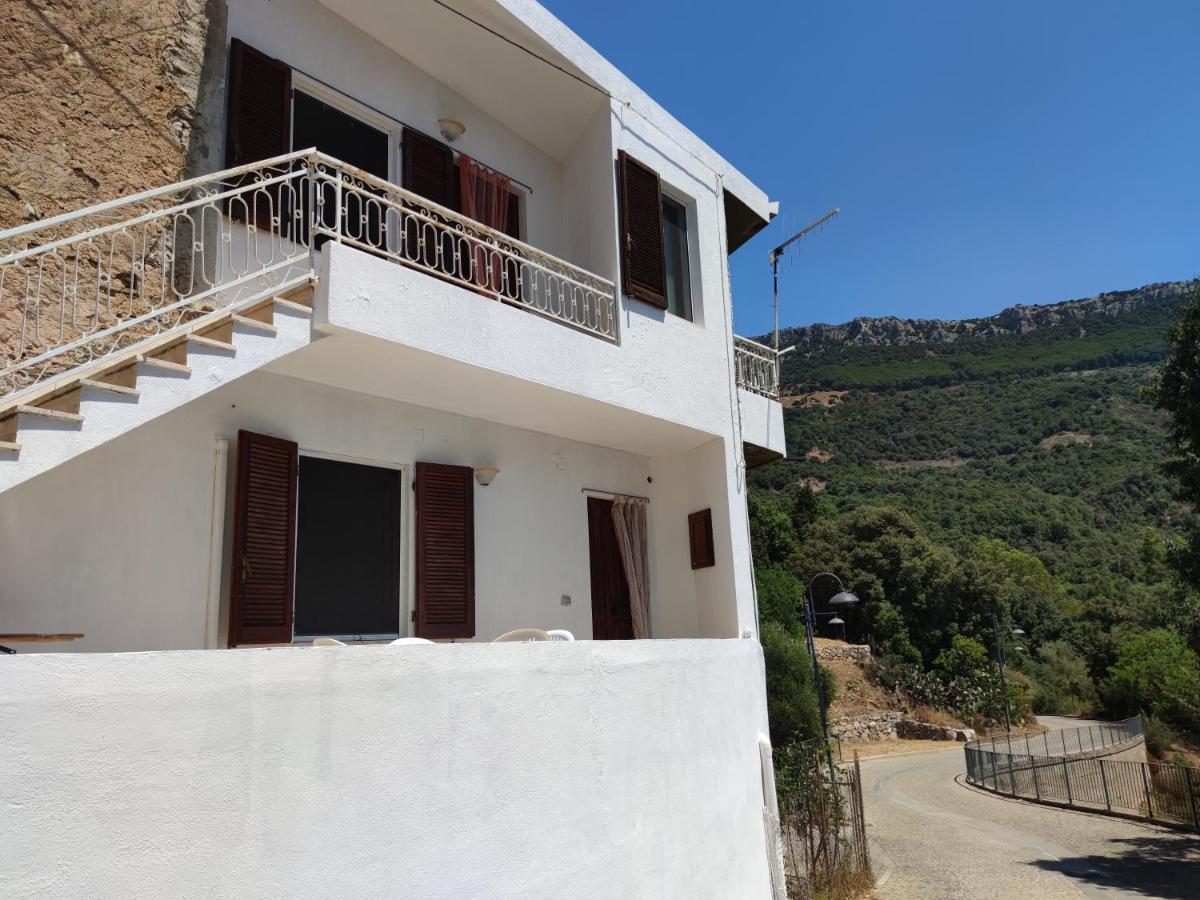 Sa Dommu 'E Su Coro Villa Triei Luaran gambar