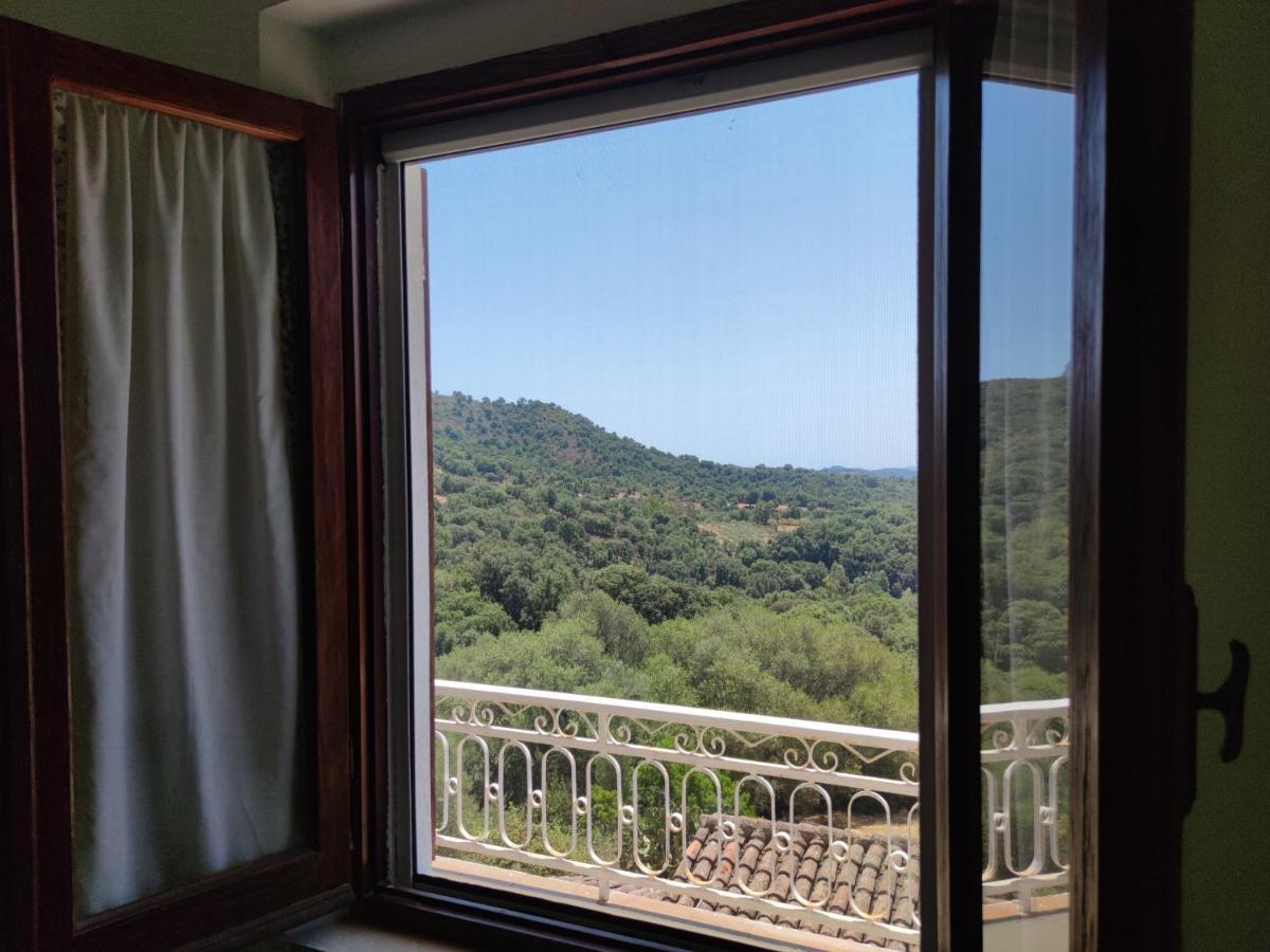 Sa Dommu 'E Su Coro Villa Triei Luaran gambar